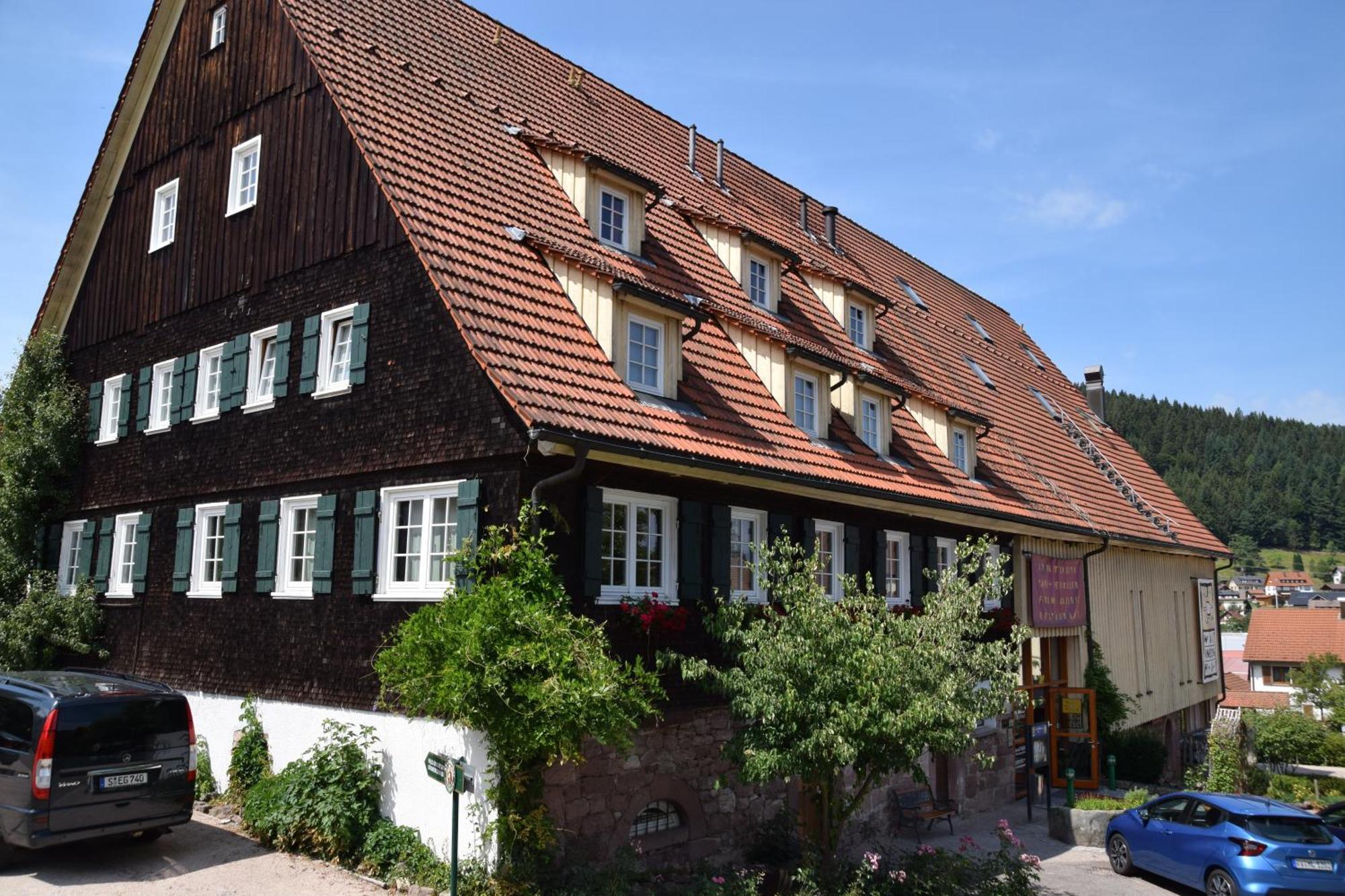 Gutshof-Hotel Waldknechtshof Baiersbronn Esterno foto
