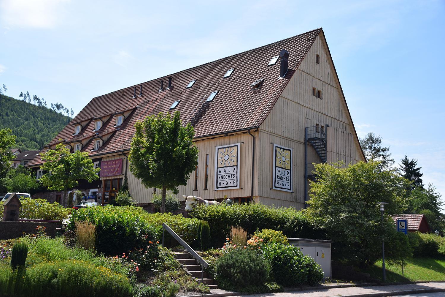 Gutshof-Hotel Waldknechtshof Baiersbronn Esterno foto