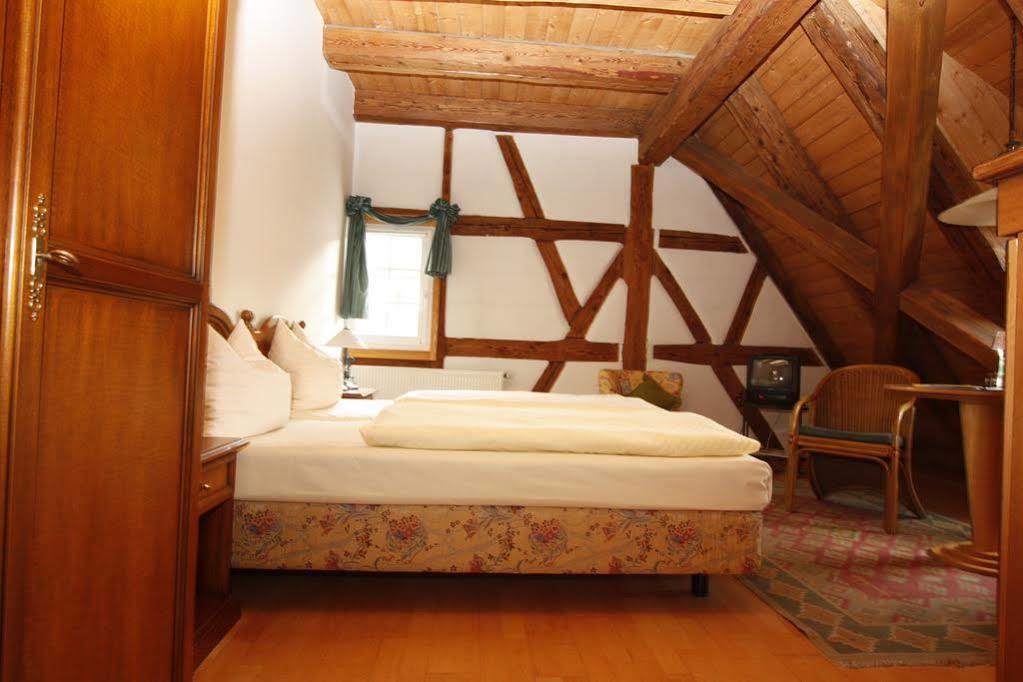 Gutshof-Hotel Waldknechtshof Baiersbronn Esterno foto